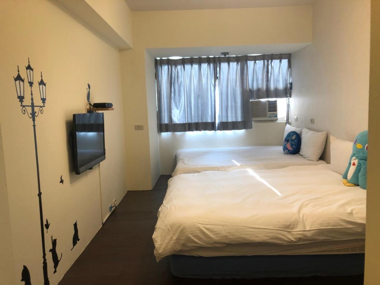 Happines Trip Inn Taichung Buitenkant foto