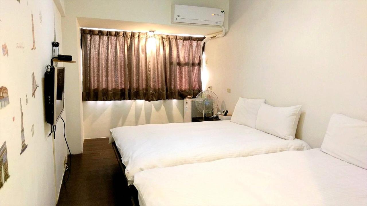 Happines Trip Inn Taichung Buitenkant foto