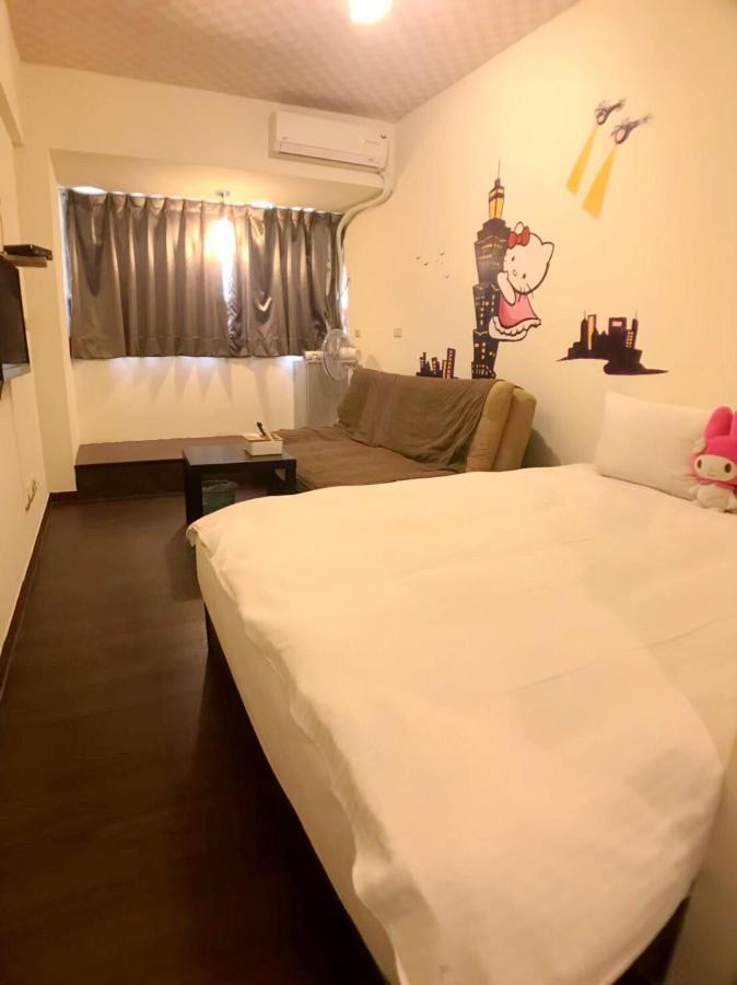 Happines Trip Inn Taichung Buitenkant foto