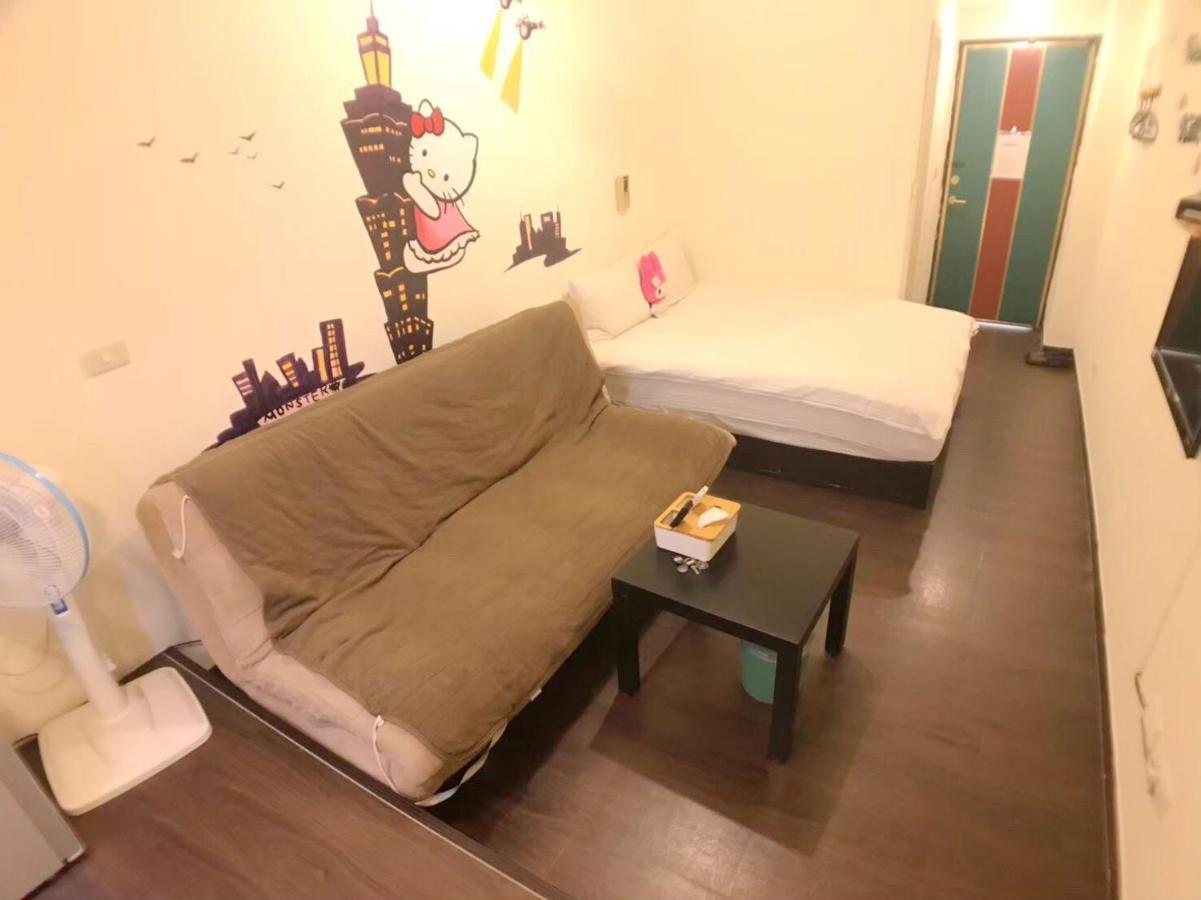 Happines Trip Inn Taichung Buitenkant foto
